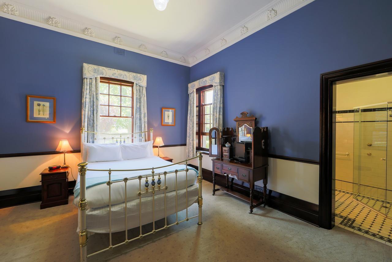 Petersons Armidale Winery And Guesthouse Buitenkant foto